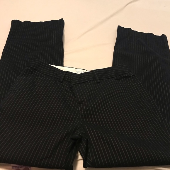 🔴 GAP Pin Striped Slacks - Picture 8 of 8